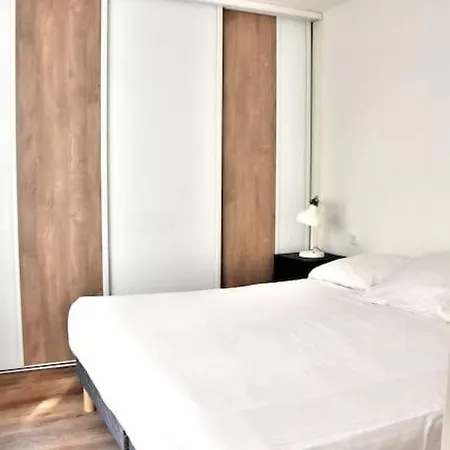 Hyper Centre - Elegant Appartement Au Pied Des Restaurants Et Boutiques Caen Exterior photo